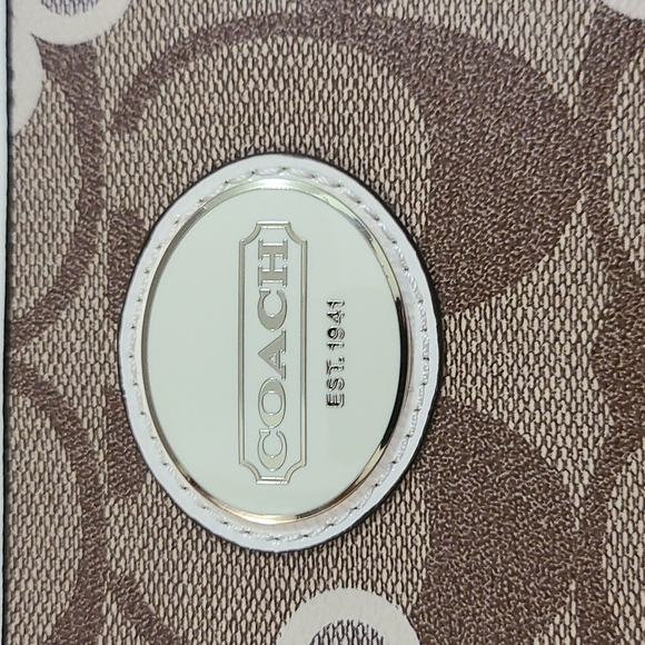 Coach Shoulder Hobo Bag - Picture 3 of 9